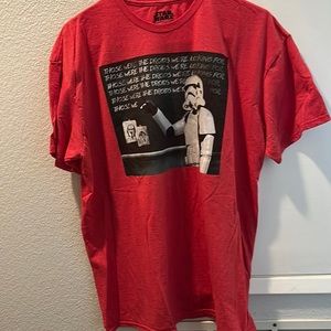 Star Wars tshirt.  Those were the droids we’re looking for